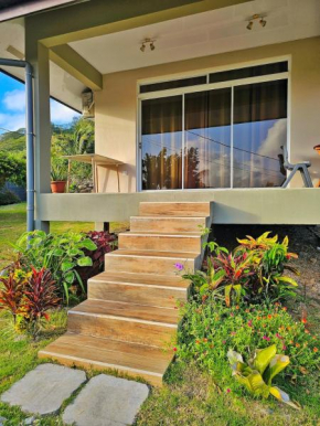 Sunrise Lodge, Uturoa